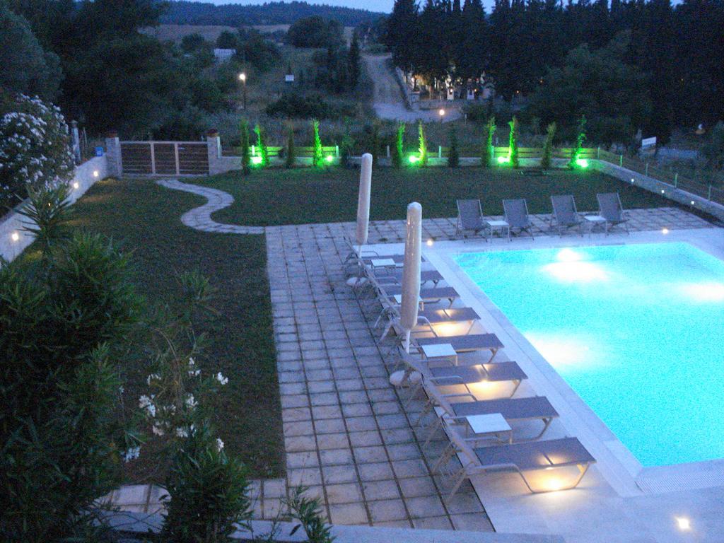 Villa Madeleine Tower View Неа-Фокеа Экстерьер фото